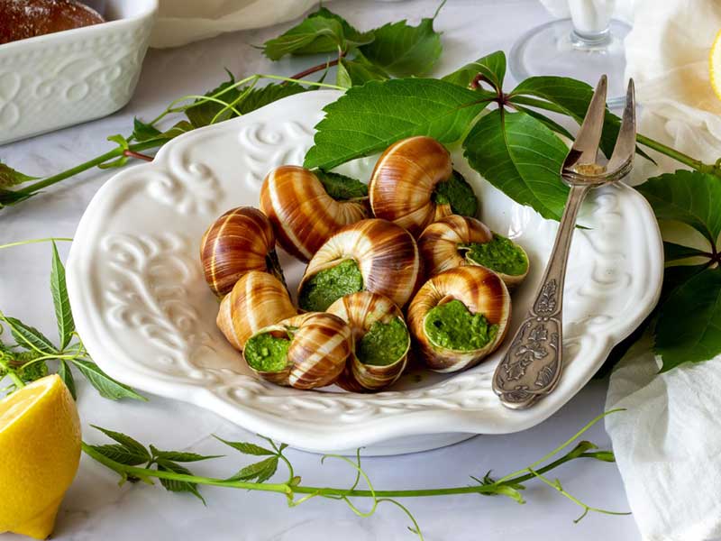 Delicious Escargots au Beurre Persillé Recipe